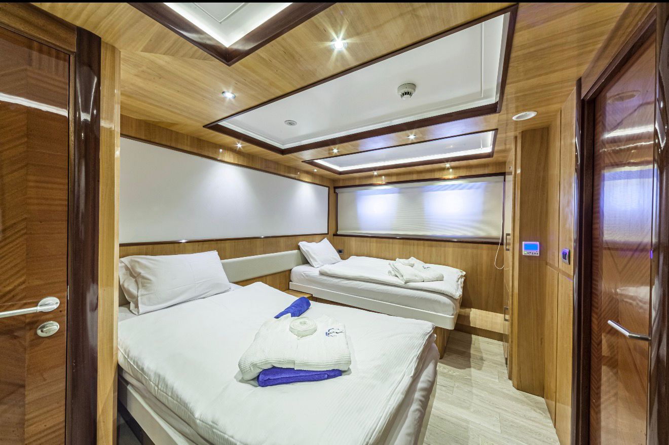 غرفة مشتركة صغيرة (الطابق السفلي)